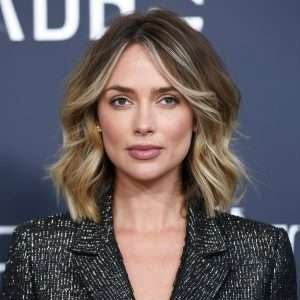 Feathered Layers - Medium Length Layered Haircuts