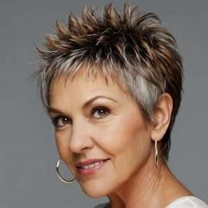 Short spiky hairstyle for women over 60